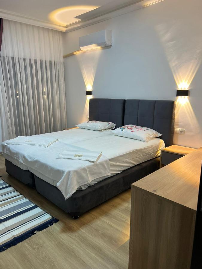 Otel Asimado
