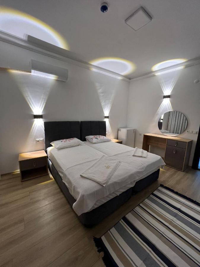 Otel Asimado